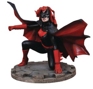 DC Comic Gallery Batwoman PVC Diorama (DC Comics/Diamond Select Toys)